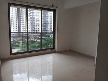 Room in 3 BHK Apartment at Runwal Eirene, Balkum Pada – for Sale