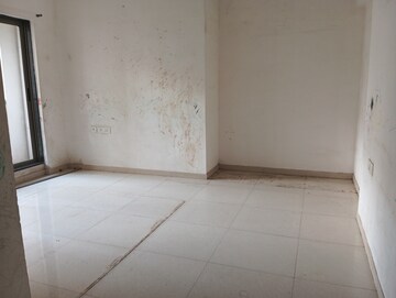 Room in 3 BHK Apartment at Runwal Eirene, Balkum Pada – for Sale