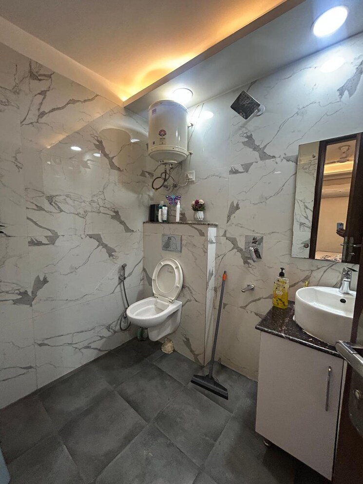 Team Area, saket 3 Bedroom 1500 Sq.Ft. Apartment In Saket Delhi 9064368