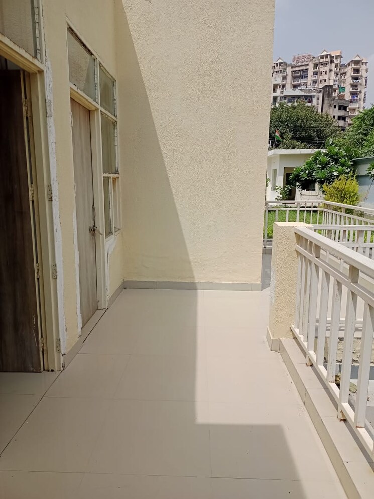 Balcony, amolik-sankalp 3 Bedroom 1000 Sq.Ft. Apartment In Sector 85 Faridabad 9064380