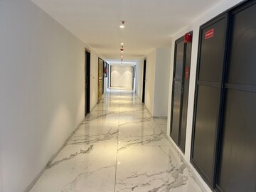  2 BHK Apartment at Dev Leo Tower, Oshiwara – for Sale