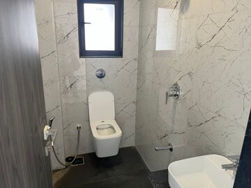 Attached Bathroom in 2 BHK Apartment at Dev Leo Tower, Oshiwara – for Sale