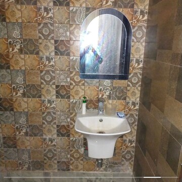 Bathroom in 2 BHK Apartment at Panchsheel Greens, Sector 16 Greater Noida – for Rent