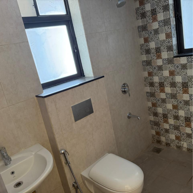 Bathroom, shapoorji-pallonji-vahana-yahavi-phase-1 3 Bedroom 1120 Sq.Ft. Apartment In Sus Pune 9064414