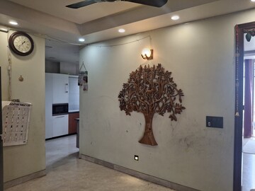 Room in 5 BHK Builder Floor at Suncity – for Sale