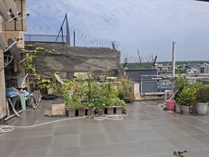 5 BHK Builder Floor – Exterior View View at Suncity - for Sale