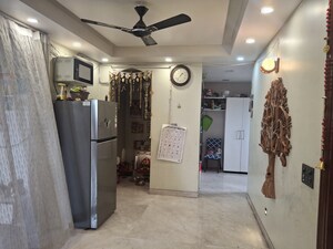 Living Room in 5 BHK Builder Floor at Suncity – for Sale