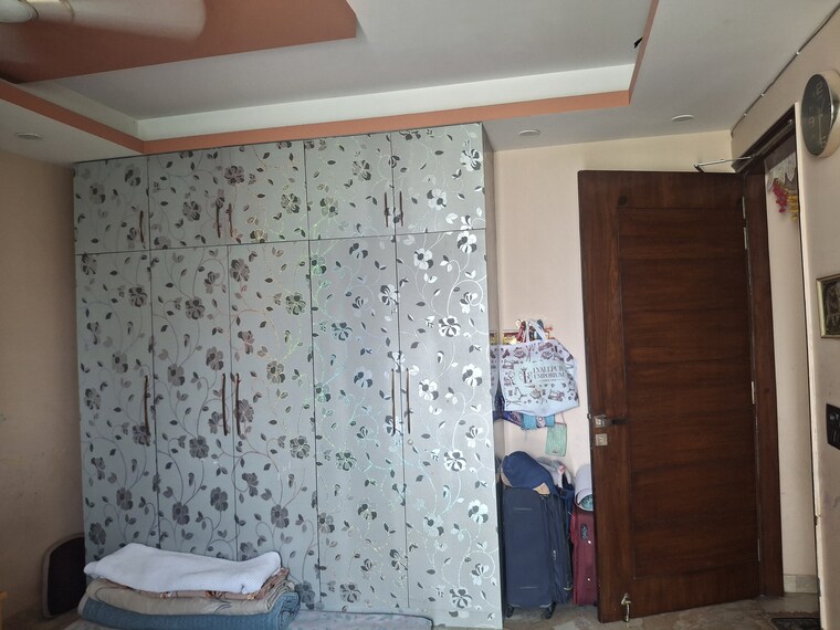 Bedroom, suncity 5 Bedroom 5000 Sq.Ft. Builder Floor In Suncity Gurgaon 9064434