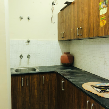 Kitchen in 1.5 BHK Villa at Sector 23 – for Rent