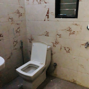 Bathroom in 1.5 BHK Villa at Sector 23 – for Rent
