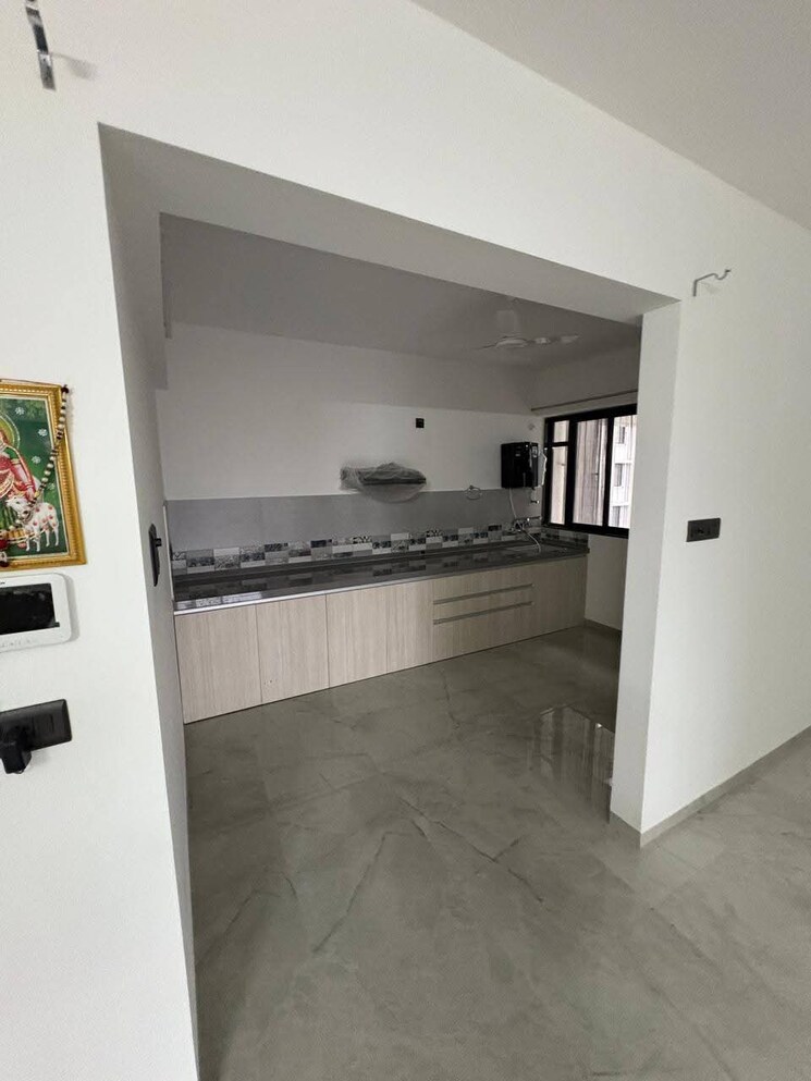 Kitchen, unique-youtopia 3 Bedroom 1009 Sq.Ft. Apartment In Kharadi Pune 9064456