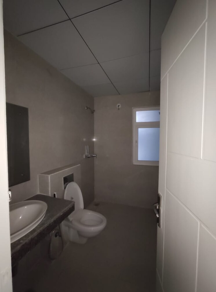 Bathroom, tata-gurgaon-gateway 2 Bedroom 1580 Sq.Ft. Apartment In Sector 112 Gurgaon 9064413
