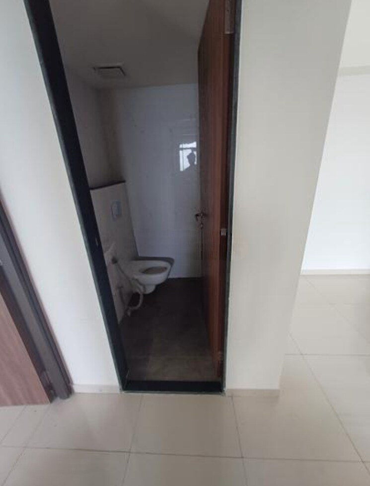Bathroom, lodha-amara 1 Bedroom 600 Sq.Ft. Apartment In Kolshet Road Thane 9064458