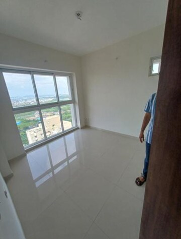 1 BHK Apartment For Rent in Lodha Amara, Kolshet Road