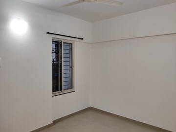 Room in 2 BHK Apartment at Kedar Nagar – for Sale