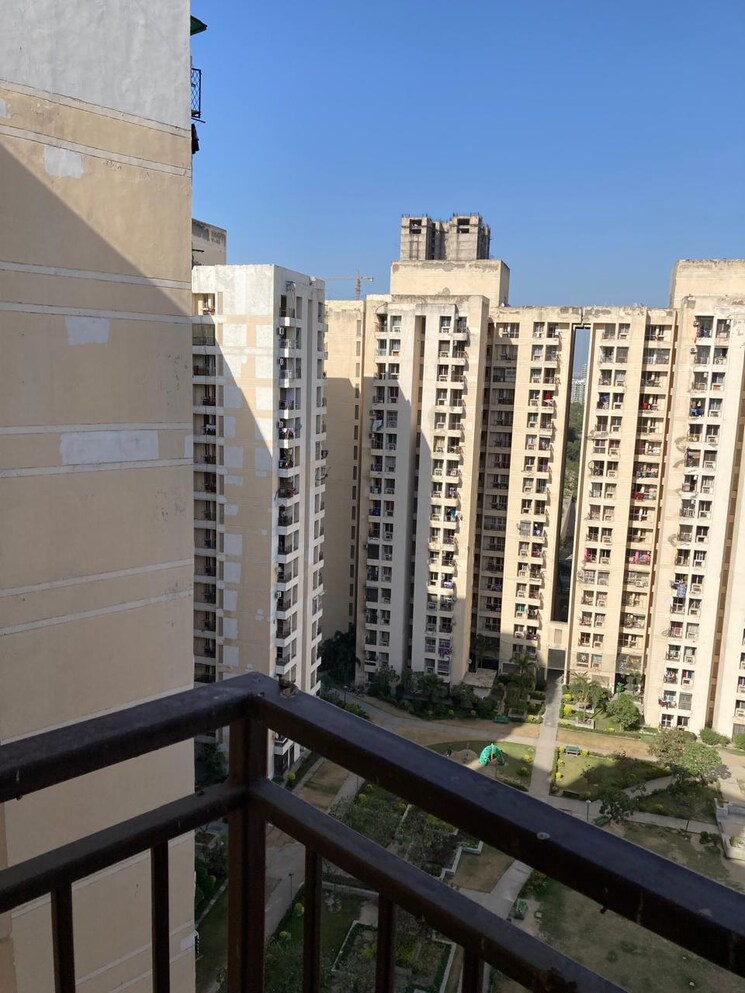 Exterior View, jaypee-greens-kosmos 3 Bedroom 1340 Sq.Ft. Apartment In Sector 134 Noida 9064488