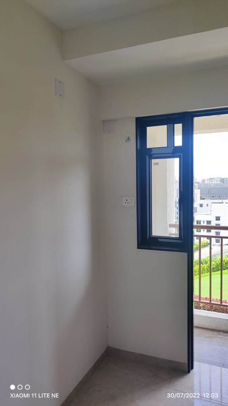 Room, dahisar east 1.5 Bedroom 515 Sq.Ft. Apartment In Dahisar East Mumbai 9064482