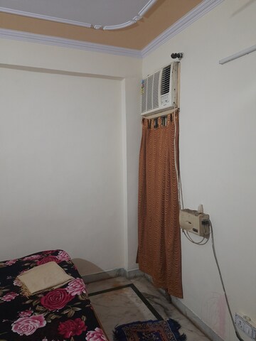 Furnished Amenities in 2 BHK Apartment at Gaur City 2 - 14th Avenue, Sector 16c Greater Noida – for Rent