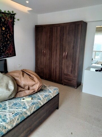 2.5 BHK Apartment For Rent in Kandivali East