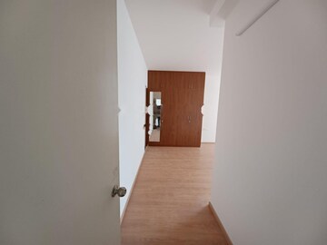 Furnished Amenities in 2 BHK Apartment at Prestige Finsbury Park Hyde, Bagaluru – for Rent