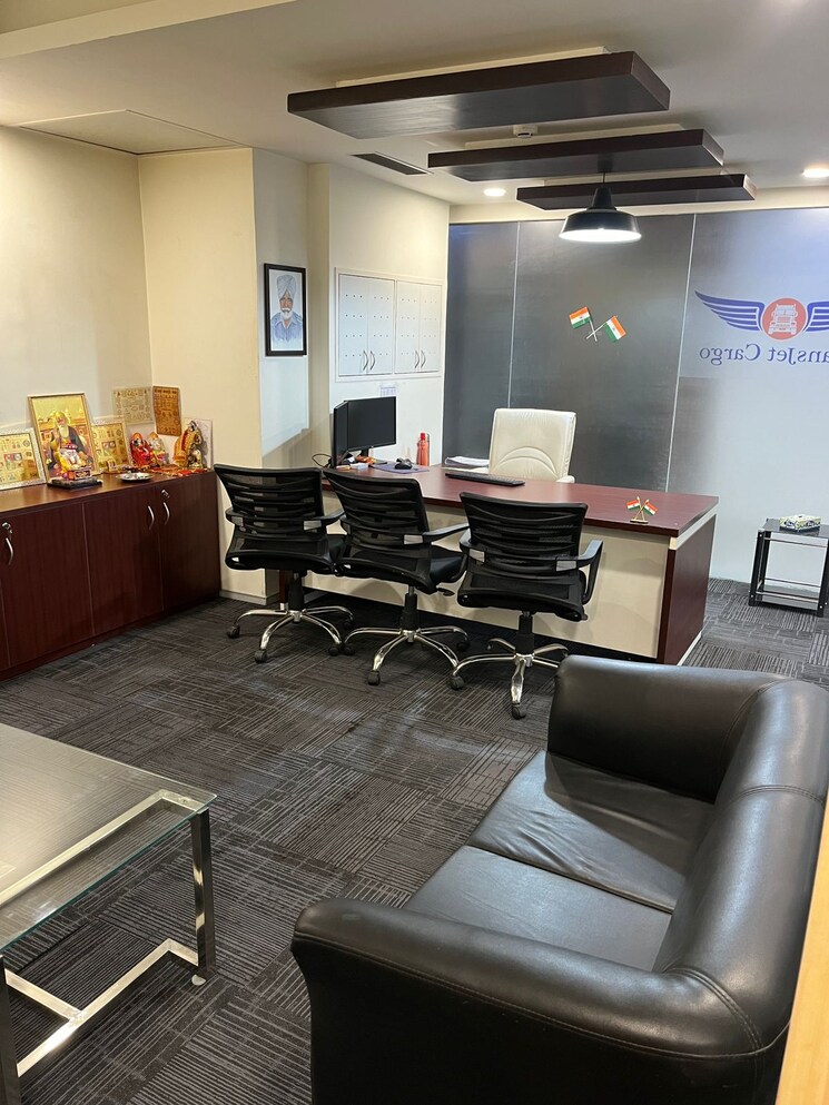 Team Area, sector 58 Commercial Office Space in IT/SEZ 6500 Sq.Ft. In Sector 58 Noida 9064604