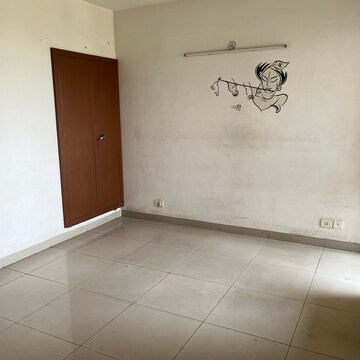 Room in 2 BHK Apartment at Eros Sampoornam, Ecotech 12 Greater Noida – for Rent