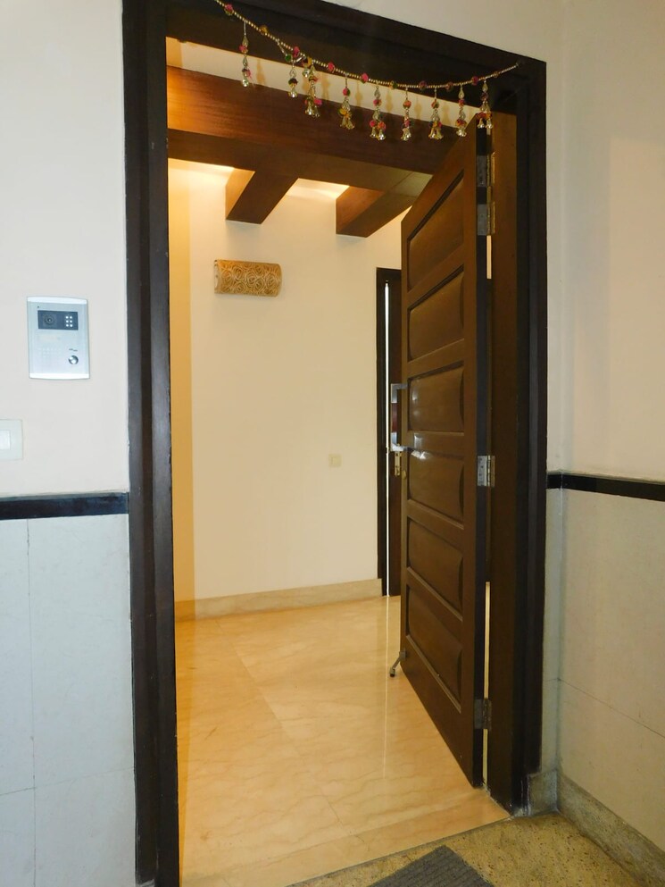 Room, greater kailash ii 4 Bedroom 3200 Sq.Ft. Apartment In Greater Kailash ii Delhi 9064673