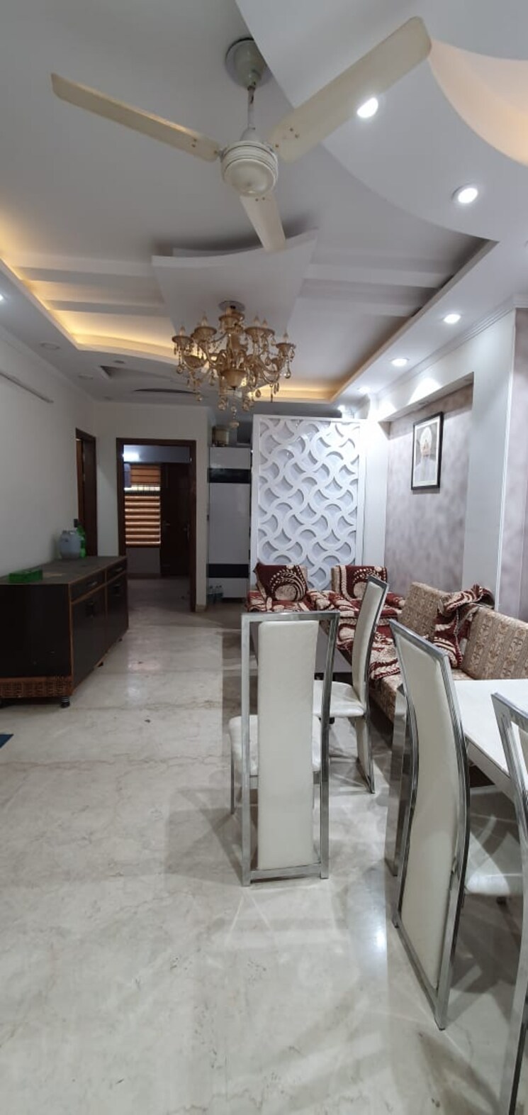 Living Room, rajouri garden 3 Bedroom 210 Sq.Yd. Builder Floor In Rajouri Garden Delhi 9064691