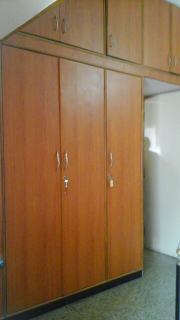 Furnished Amenities in 6+ BHK Independent House at Cooke Town – for Sale