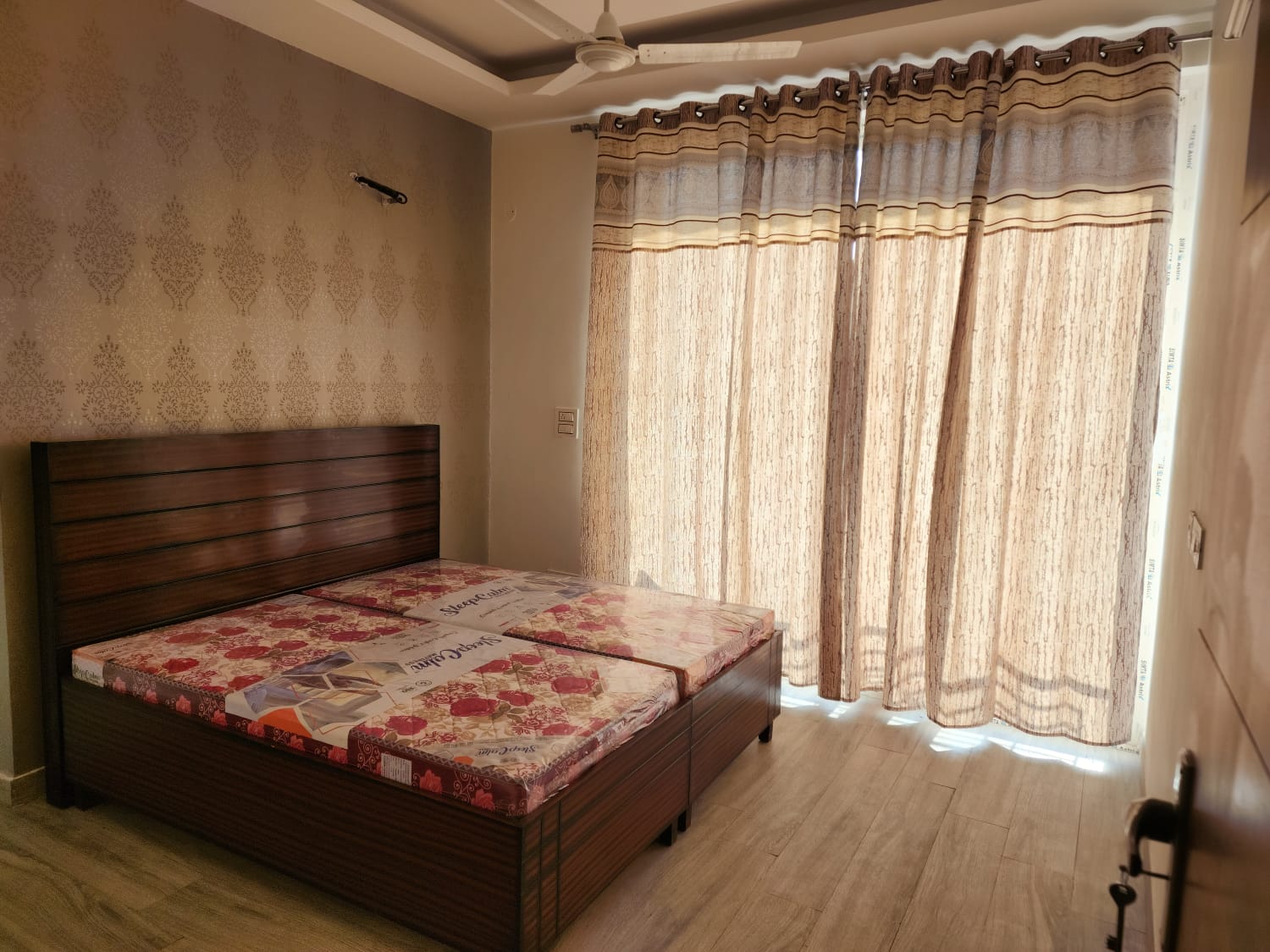 2 BHK + Pooja Room Apartment For Rent in VIP Road