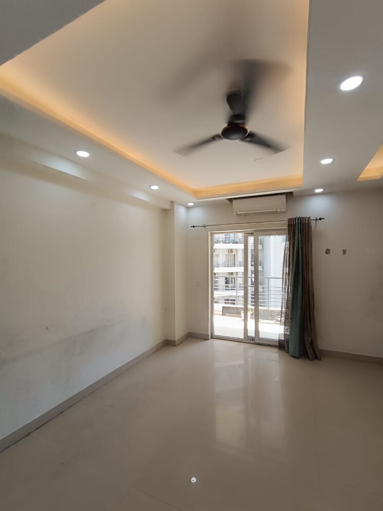 Room, bptp-discovery-park 3 Bedroom 1625 Sq.Ft. Apartment In Sector 80 Faridabad 9064771