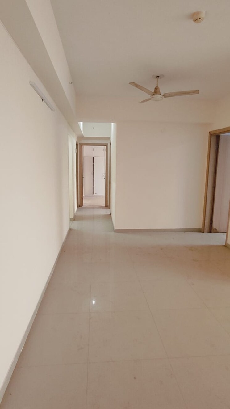 Room, dlf-new-town-heights-ii 3.5 Bedroom 1400 Sq.Ft. Apartment In Sector 86 Gurgaon 9064790