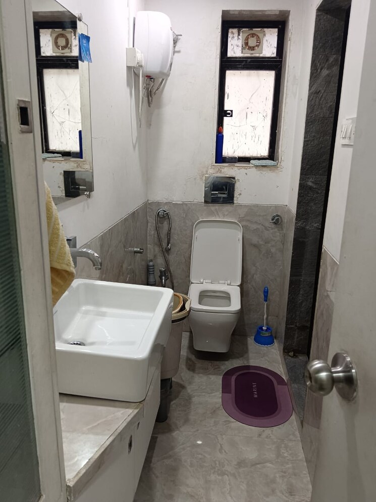 Bathroom, colaba 1 Bedroom 540 Sq.Ft. Apartment In Colaba Mumbai 9064822