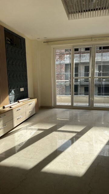 Balcony in 3.5 BHK Builder Floor at Suncity – for Sale