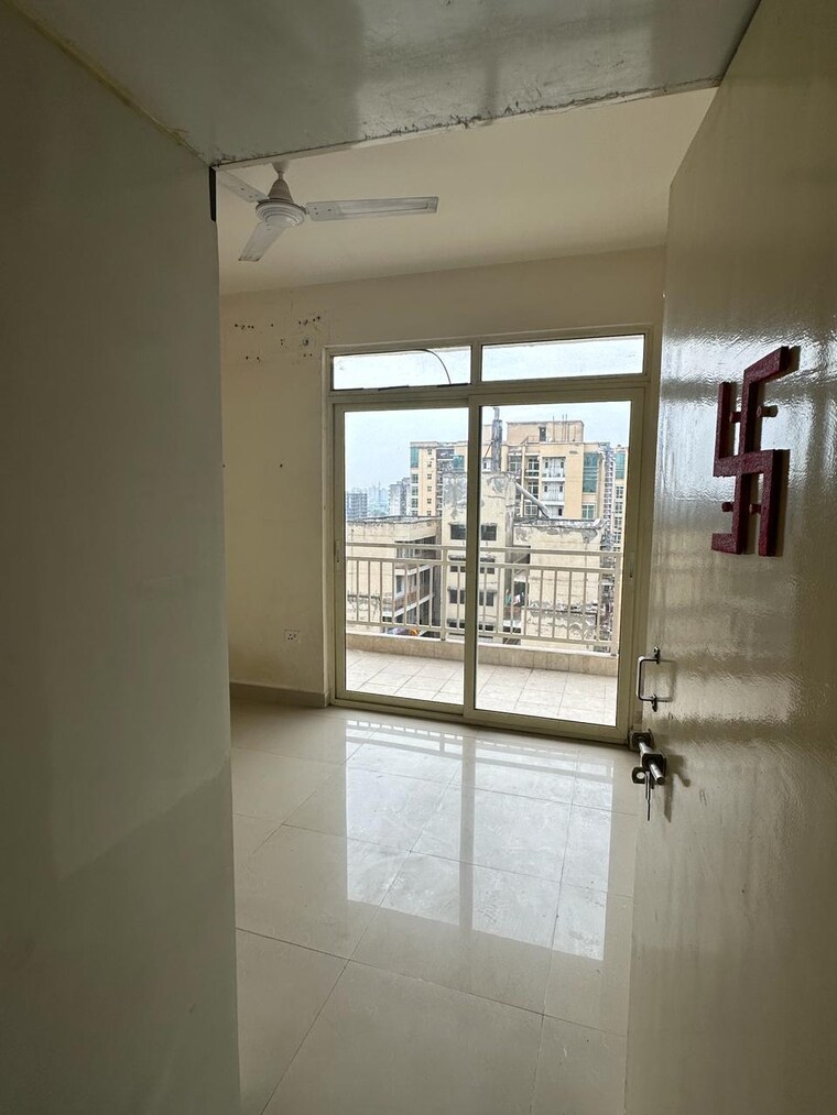 Room, conscient-habitat-78 3 Bedroom 750 Sq.Ft. Apartment In Sector 78 Faridabad 9064846