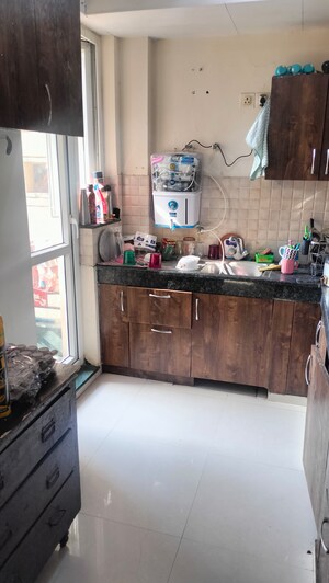 Kitchen in 4 BHK Builder Floor at BPTP Parkland Pride, Sector 77 – for Sale