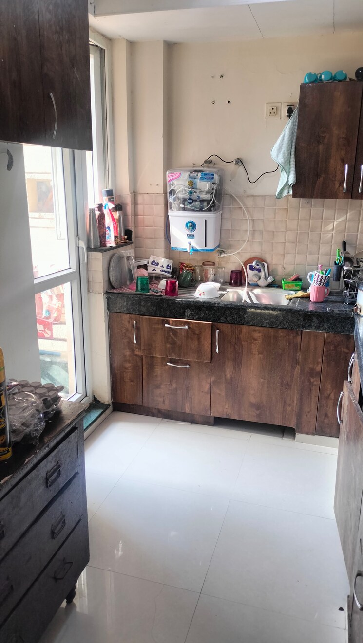 Kitchen, bptp-parkland-pride 4 Bedroom 250 Sq.Ft. Builder Floor In Sector 77 Faridabad 9064858