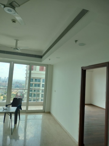 Room in 3 BHK Apartment at Conscient Hines Elevate, Sector 59 – for Rent