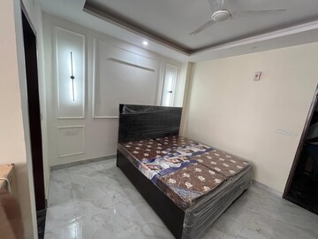 Bedroom in 1 RK Builder Floor at Greenwood City, Sector 40 – for Rent
