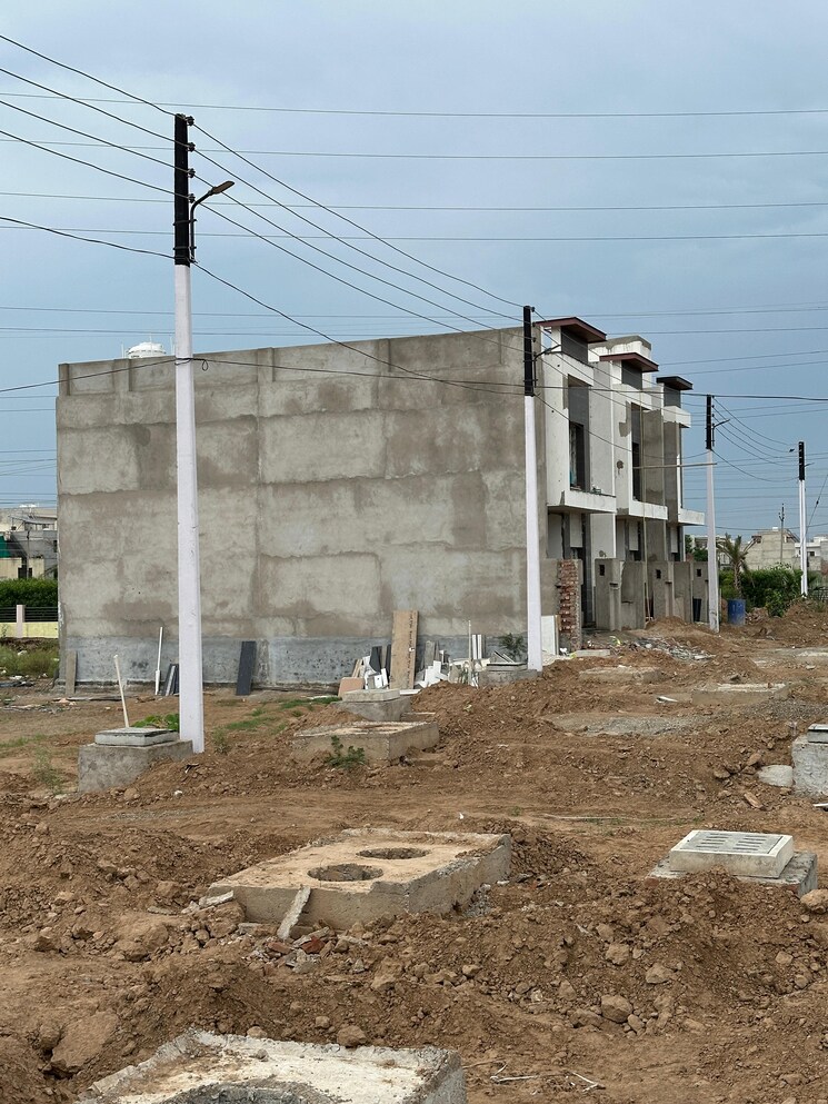 Exterior View, kharar  127 Sq.Yd. Plot In Kharar Mohali 9064882