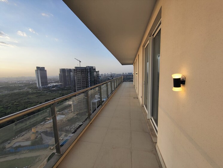Balcony, mahindra-luminare 3 Bedroom 2985 Sq.Ft. Apartment In Sector 59 Gurgaon 9064920