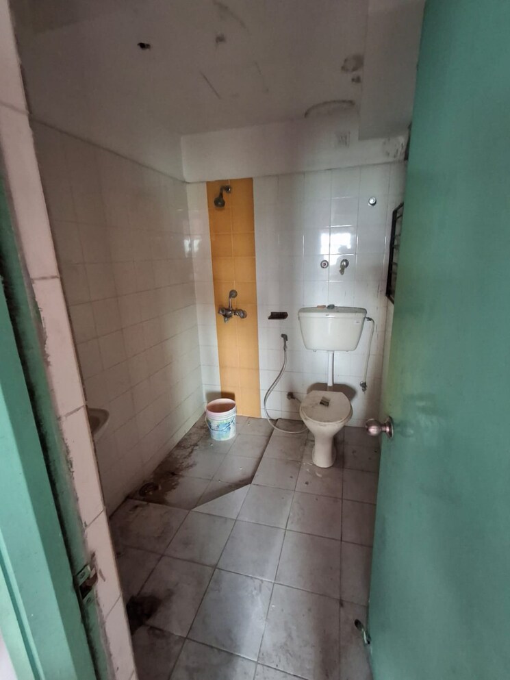 Bathroom, behala chowrasta 3 Bedroom 1312 Sq.Ft. Apartment In Behala Chowrasta Kolkata 9064927