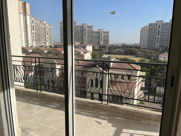 Exterior View, dlf-new-town-heights-ii 4 Bedroom 1700 Sq.Ft. Apartment In Sector 86 Gurgaon 9064926