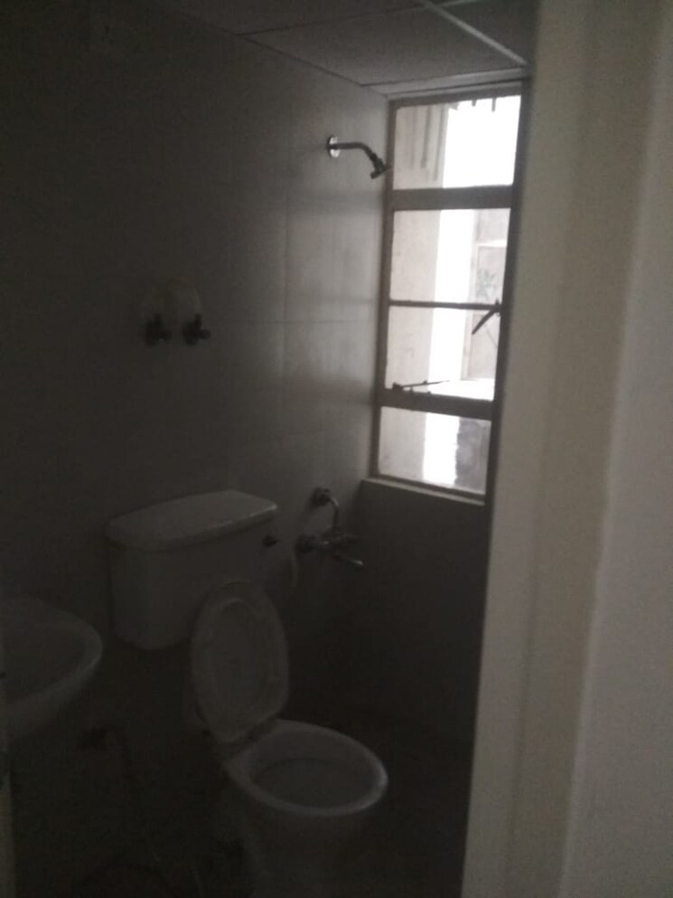 Bathroom, signature-global-signum-107 2 Bedroom 545 Sq.Ft. Apartment In Sector 107 Gurgaon 9064952