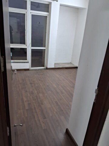 Balcony in 3 BHK Builder Floor at Bptp Park Floors I, Sector 77 – for Rent