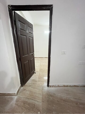 Building Lobby in 2 BHK Apartment at Migsun Twiinz, Eta Ii Greater Noida – for Rent