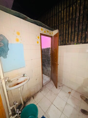 Bathroom in 2 BHK Apartment at Migsun Twiinz, Eta Ii Greater Noida – for Rent