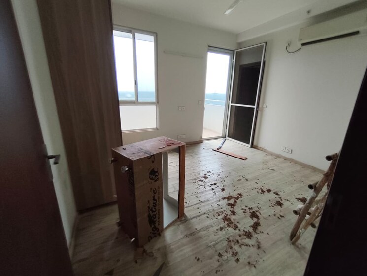 Room, indiabulls-enigma 4 Bedroom 3400 Sq.Ft. Apartment In Sector 110 Gurgaon 9064964