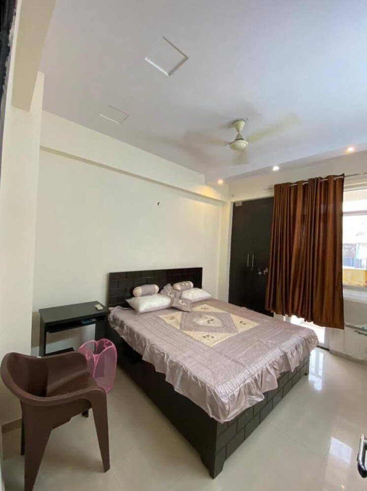 Bedroom, gaur-city-2-14th-avenue 2 Bedroom 985 Sq.Ft. Apartment In Sector 16c Greater Noida Greater Noida 9064995
