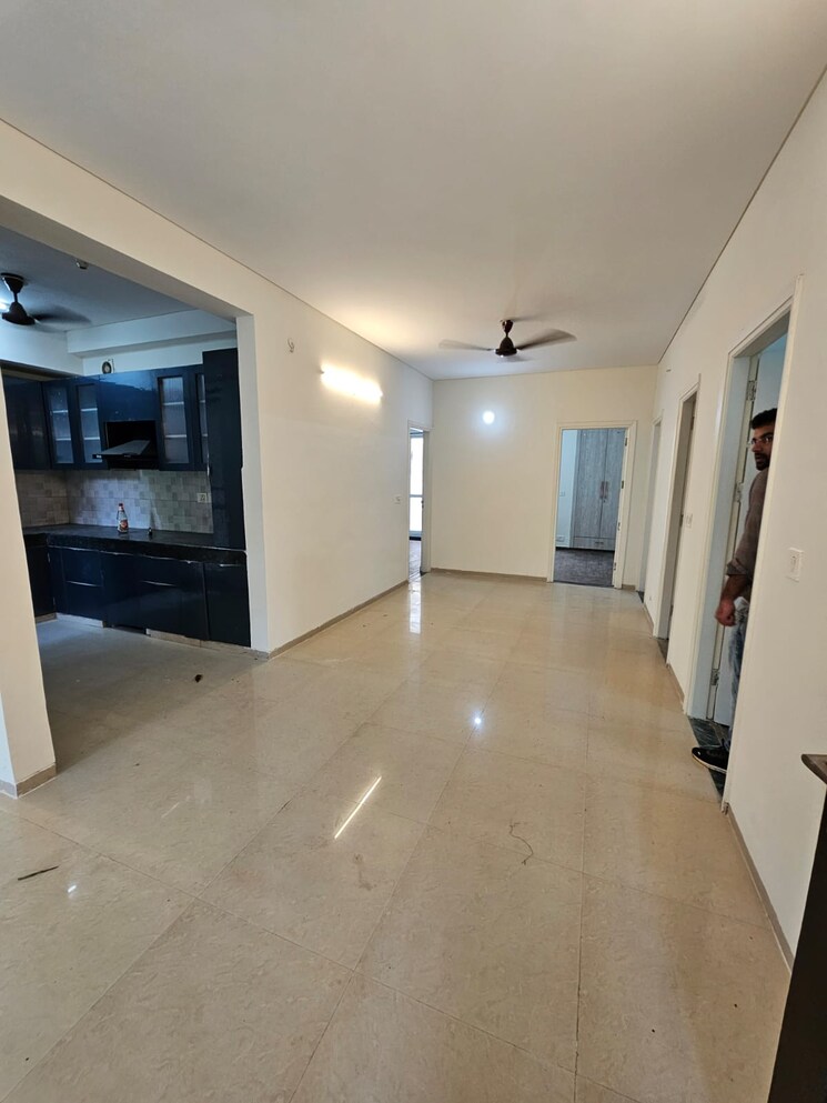 Kitchen, sector 77 4 Bedroom 250 Sq.Yd. Builder Floor In Sector 77 Faridabad 9065010